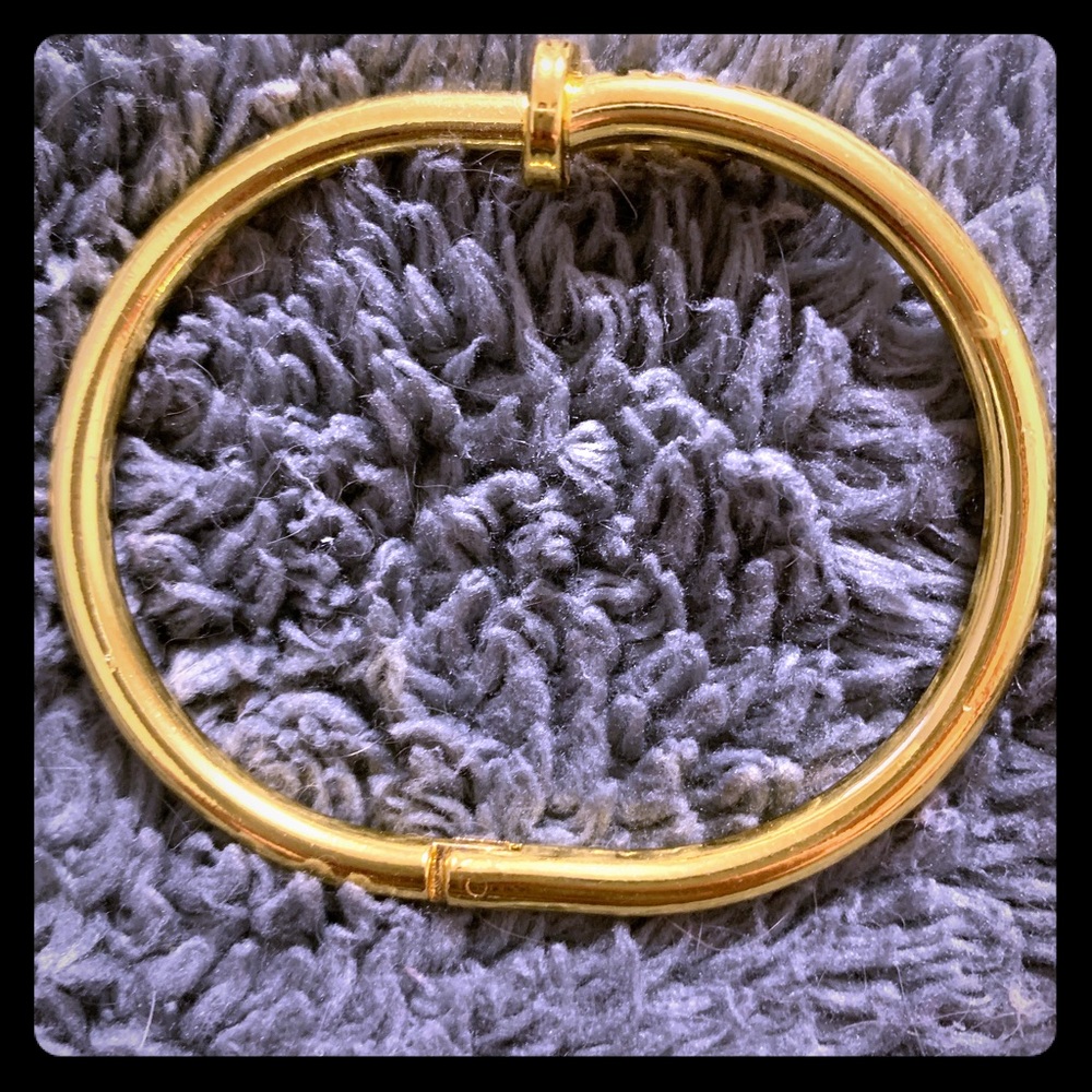 Stainless steel nailhead bracelet